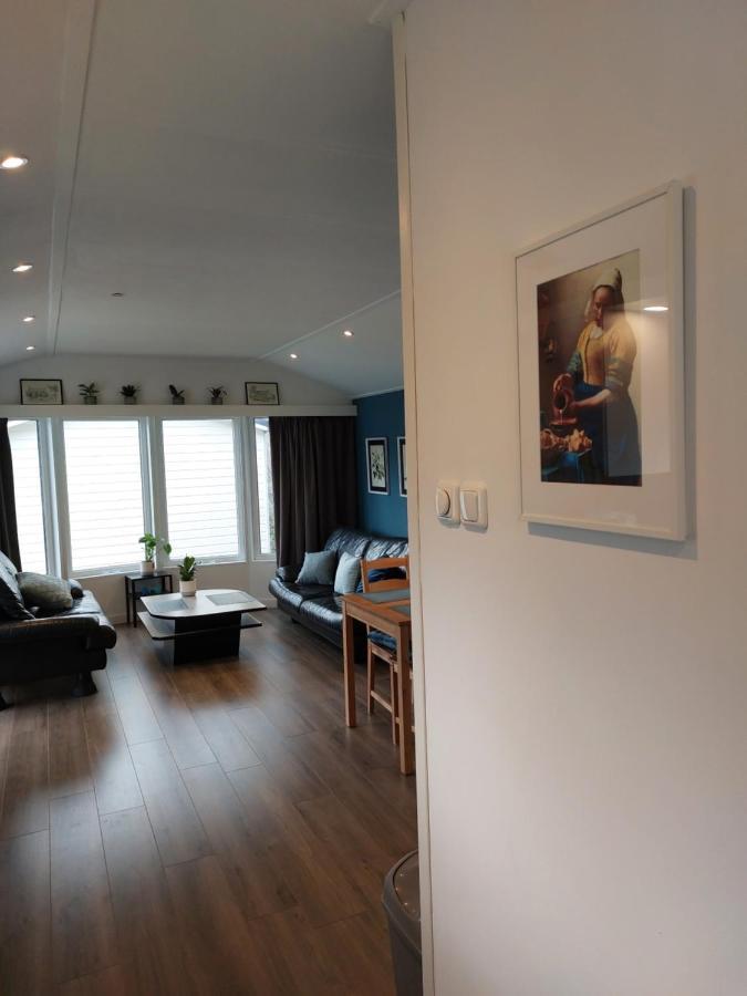 Modern En Chic Chalet Tot 4 Personen Op De Veluwe Recreatiepark De Oude Driest Putten Eksteriør bilde